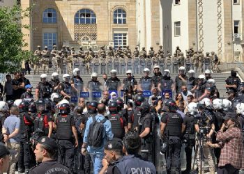 Siyasi partiler kayyıma karşı hemfikir: Herkesin sorunu, mücadele zamanı