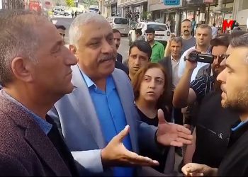 Hakkari Belediyesi’ndeki ablukaya tepki