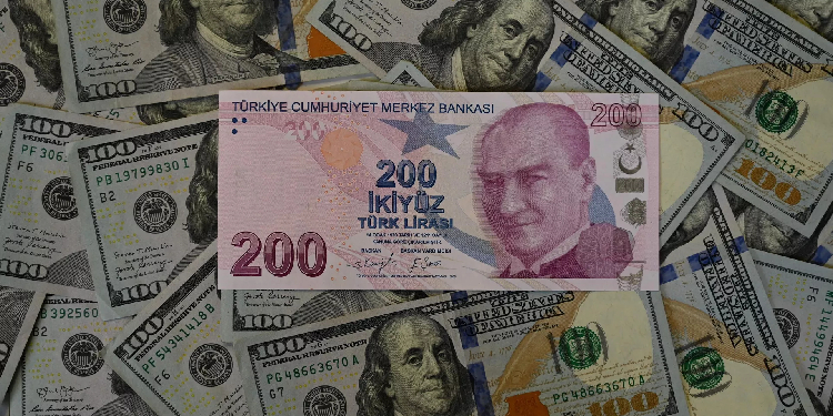 Fitch’ten dikkat çeken Türkiye değerlendirmesi: Yıl sonu dolar, enflasyon ve faiz tahmini ne oldu? Fitch’ten dikkat çeken Türkiye değerlendirmesi: Yıl sonu dolar, enflasyon ve faiz tahmini ne oldu?