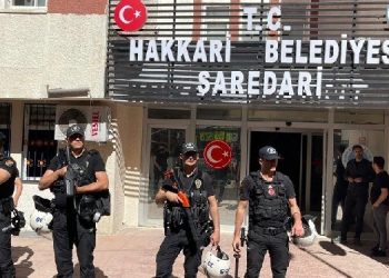 Sanatçı Cengiz: Kayyım politikasının altında kültürel asimilasyon var