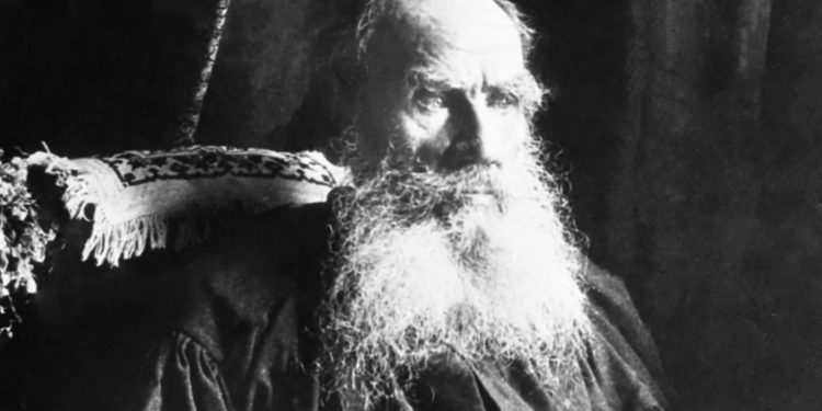 Lev Tolstoy’un torununun torunu: Rusya, küresel barışa yönelik pozisyonunu savunma hakkına sahip