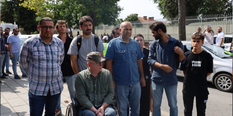 CarefourSA işçileri: Sabancı’ya ait işyerlerini eylem alanına çevireceğiz