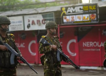 Bangladeş’te eylemler sonuç verdi: Başbakan istifa etti