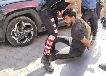 CarrefourSA depo işçileri gözaltına alındı