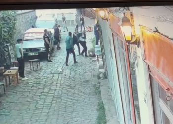 Kafe saldırganları serbest bırakıldı