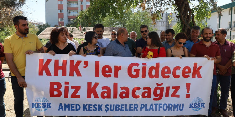103 haftadır sokaktalar: KHK’ler gidecek biz kalacağız 103 haftadır sokaktalar: KHK’ler gidecek biz kalacağız
