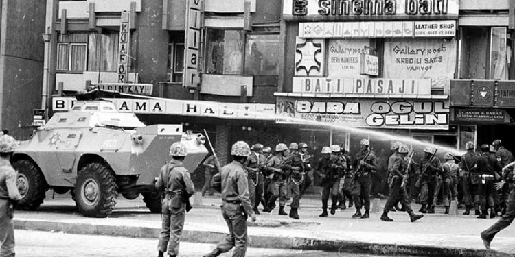 12 Eylül’ün tanıkları: 44 yılda kanunsuzluk arttı 12 Eylül’ün tanıkları: 44 yılda kanunsuzluk arttı