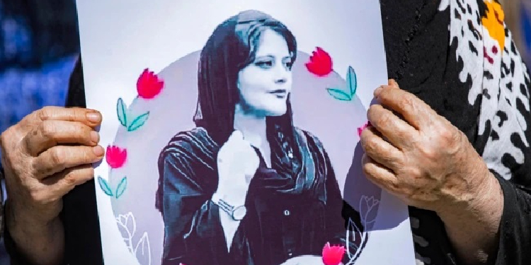 “21’inci yüzyılı kadın özgürlük yüzyılı yapacağız” “21’inci yüzyılı kadın özgürlük yüzyılı yapacağız”