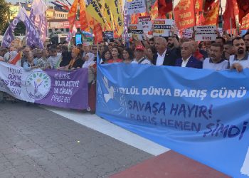 Kadıköy’de barış mitingi: Savaş politikalarına son verin
