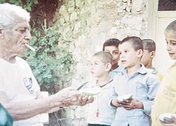 ‘Küçük Generalleri’ kalemini yerde bırakmadı