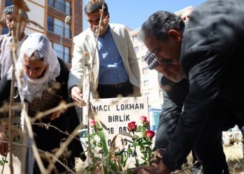 Hacı Lokman Birlik mezarı başında anıldı