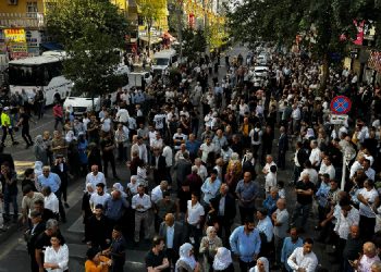 Amed’de ‘özgürlük’ direnişi sürüyor