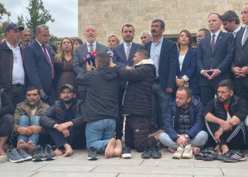 Fernas işçileri Meclis önünde: Mücadeleniz mücadelemizdir