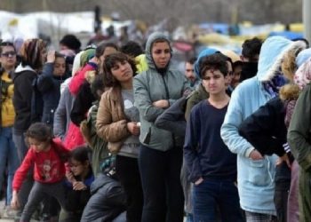 “Gösteri hakkını kullanan göçmenlerin vatandaşlığı iptal ediliyor”