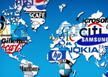 Kıvanç Eliaçık: “Şirketlerin oyuncağı olmak istemeyenler, birleşiniz.”