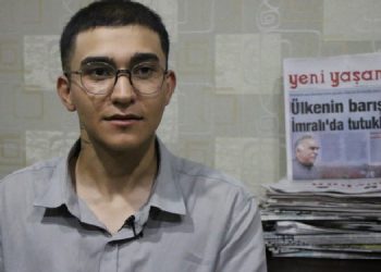 Polisten gazete dağıtımcısına taciz, okuyucularına tehdit