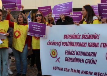 Eğitim Sen’den MEB protestosu: AKP elini kadınlardan çek