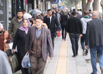 Van sokakları: Söylem değil, pratik istiyoruz