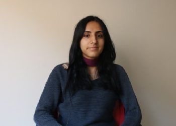 Öğrenciler okumak için çalışmak zorunda