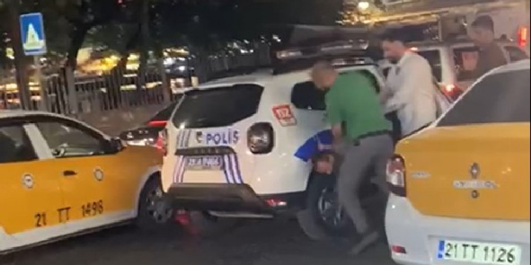Sur’da bir kişi darp edilerek gözaltına alındı Sur’da bir kişi darp edilerek gözaltına alındı