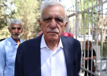 Yerine 3’üncü kez kayyım atanan Ahmet Türk: Dünyada örneği yok
