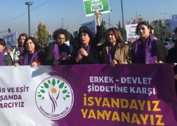 DEM Parti bakanlık önünde: Her 10 dakikada bir kadın katlediliyor
