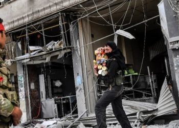 Karabulut: İşçilere ayrılması gereken bütçe çetelere aktarılıyor