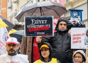 Greve katılan sağlıkçıların maaşından usule aykırı kesinti