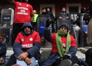 Polonez işçilerinin eylemi sürüyor