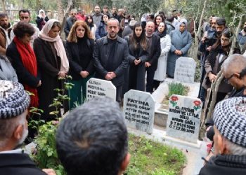 Sokağa çıkma yasaklarında katledilen sağlık emekçileri anıldı