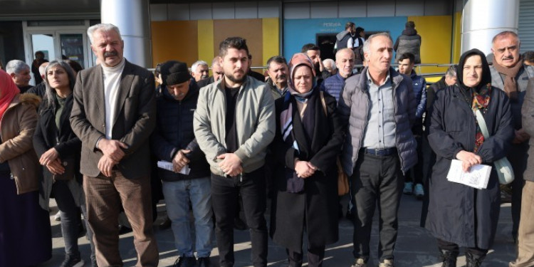 Batman’da tutsaklara para gönderildi Batman’da tutsaklara para gönderildi