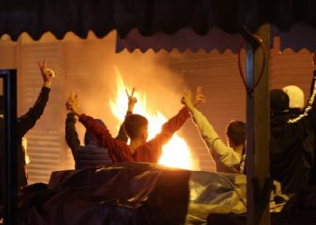 Akdeniz’de gençlerden eylem: Zafere kadar direniş