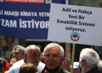 Emekliler: Savaşın kaybedeni bizler olduk