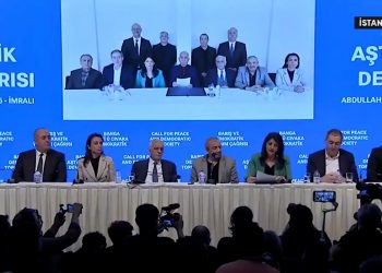 Öcalan’dan “silah bırakma” çağrısı