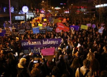 ‘Aile sizin, isyan bizim’ şiarıyla Feminist Gece Yürüyüşü’nde olacaklar
