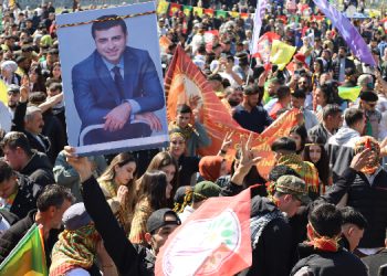 Saadet Partisi Genel Başkanı Arıkan, Selahattin Demirtaş’ı ziyaret etti