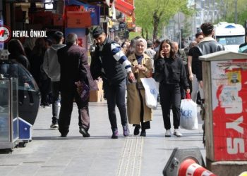 Amed’den kadına şiddete tepki: Çözüm özsavunma
