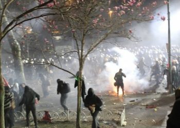 ‘Gazeteciler sahadaki gerçeği yansıttığı için hedefte’