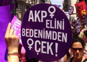 Üniversite öğrencileri: Nasıl doğuracağı kadını ilgilendirir devleti değil