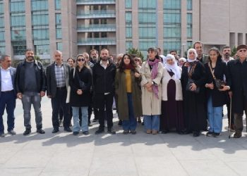 Gazetecilerden karara tepki: Haber alma hakkı engelleniyor