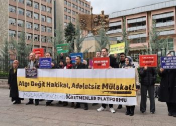 Mülakatta elenen öğretmenler oturma eylemi başlattı