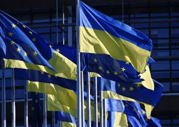 AB Komisyonu: Kiev’in AB üyeliği, Rusya ile olası bir çatışmada Ukrayna ordusunu kullanmak için gerekli