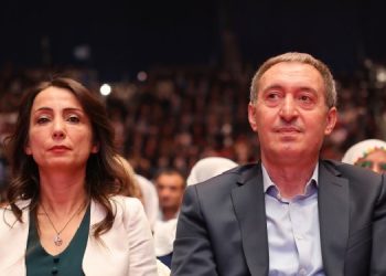 DEM Parti’den yeni yıl mesajı: Çözemeyeceğimiz sorun yok DEM Parti’den yeni yıl mesajı: Çözemeyeceğimiz sorun yok