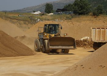 AKP’li Ölmez’in madeni sağlığı tehdit ediyor