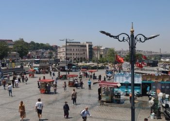 İstanbul’da bayram sabahı yollar boş kaldı: Trafik yoğunluğu yüzde 6