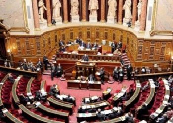 Trump’ın İran’a askeri hareket yetkisini kısıtlamaya yönelik tasarı reddedildi