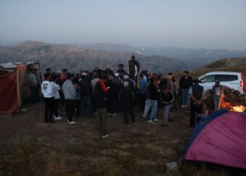 Hesandîn’de maden aramaya karşı nöbet başlattı