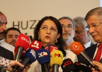 Gelecek Partisi ve İmralı Heyeti ortak açıklama yaptı Gelecek Partisi ve İmralı Heyeti ortak açıklama yaptı