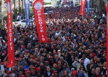 İzBB’de eylemler sonuç verdi: İşçiler geri alınacak