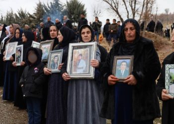 Roboskîli anneler: El ele verirsek barış gelir, acılarımız azalır